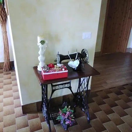 卡门比昂达尼住宿加早餐旅馆 3* 佩斯坎蒂那